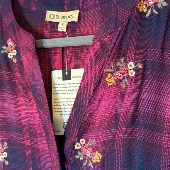 Democracy Plaid Blouse with Floral Embroidery - Picture 3 of 6